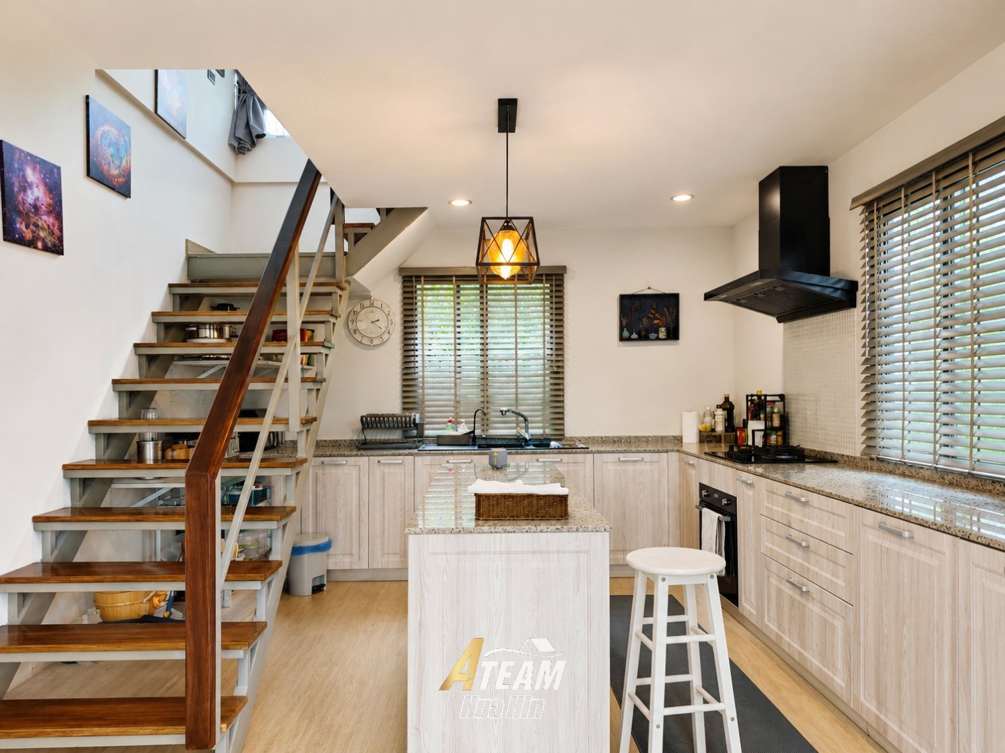 Charmante villa avec piscine de 2 chambres à vendre à Thap Tai