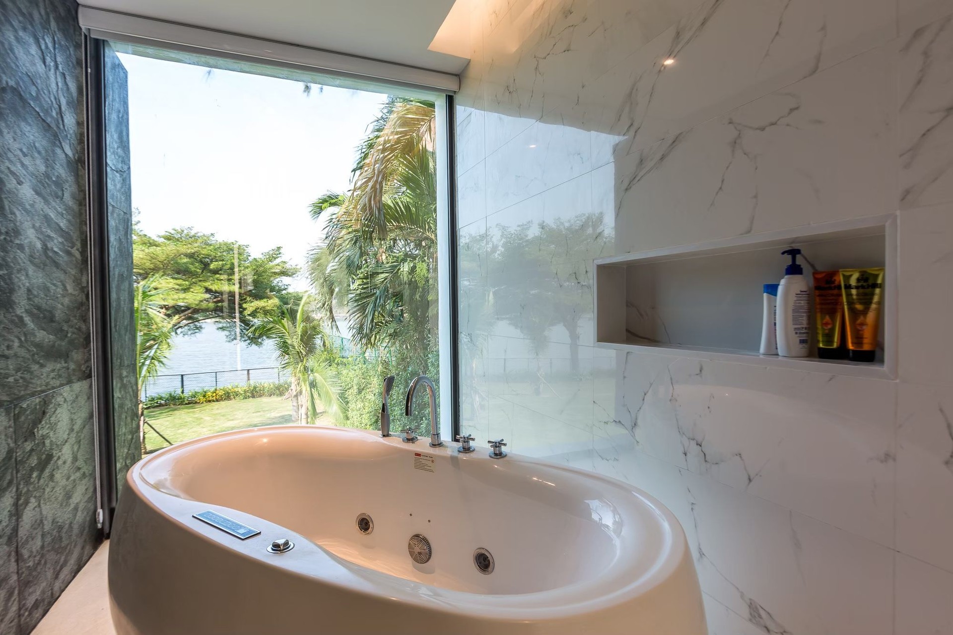 Villa exclusive avec piscine à louer au Palm Hills Golf Course, Cha-am
