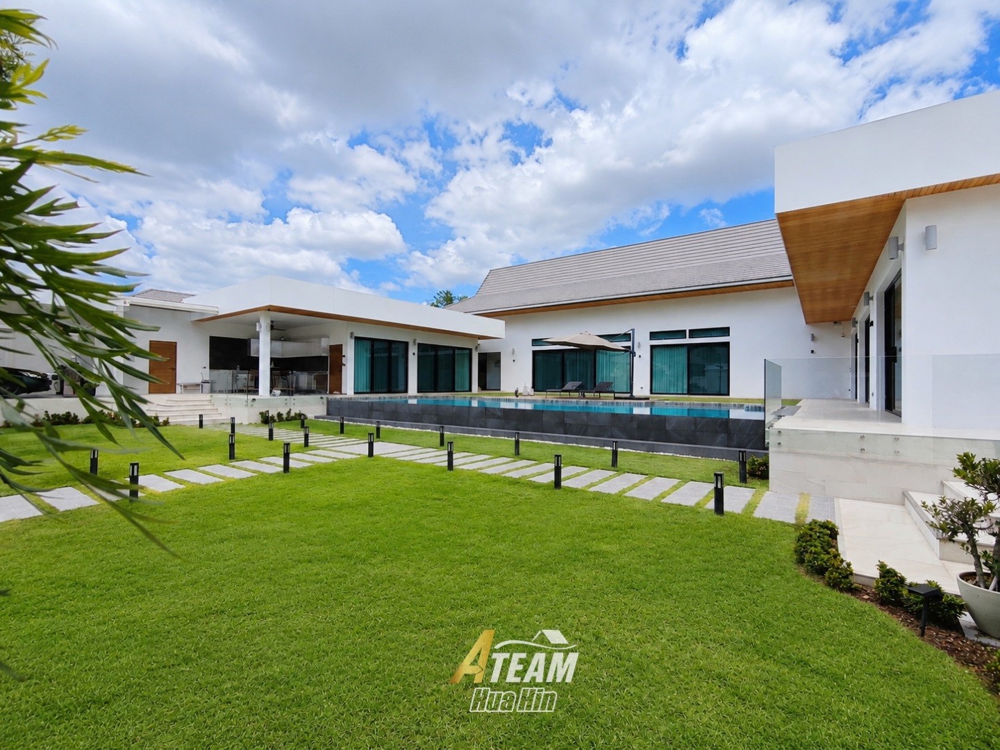 Impressionnante villa de luxe avec piscine, 5 chambres et 4 salles de bains