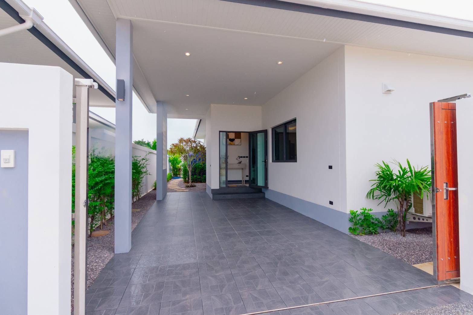 Villa privée avec piscine, 3 chambres et 3 salles de bains, au design élégant
