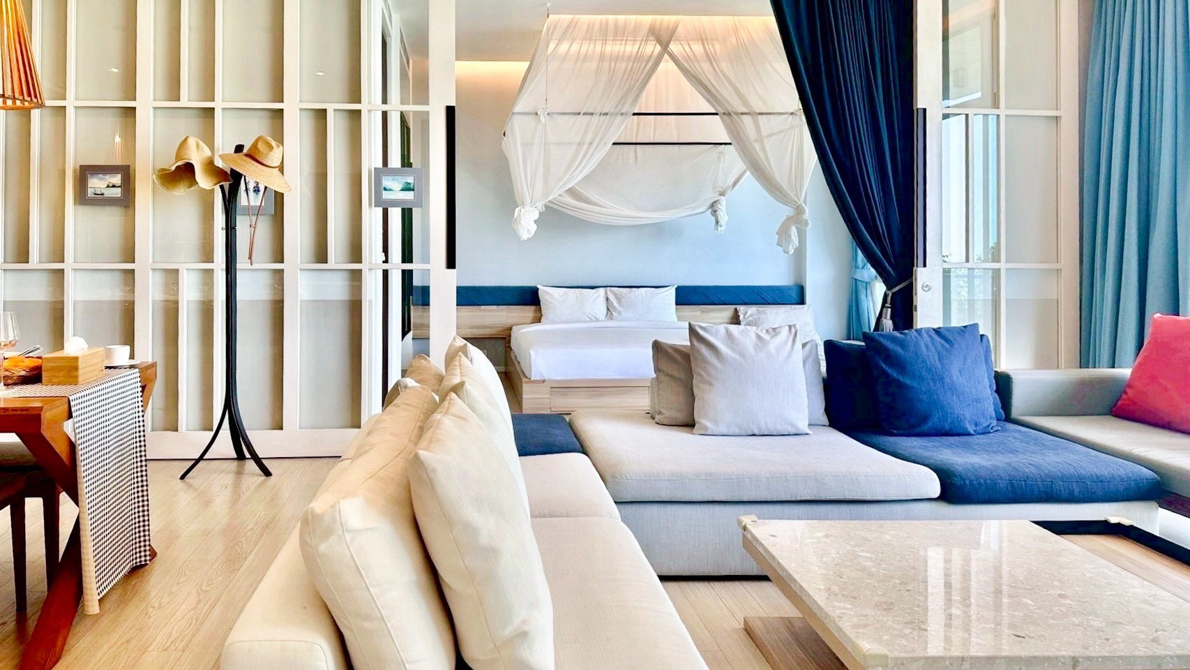 Condo de luxe de 3 chambres en bord de mer à vendre à Wan Vayla Hua Hin, Khao Tao