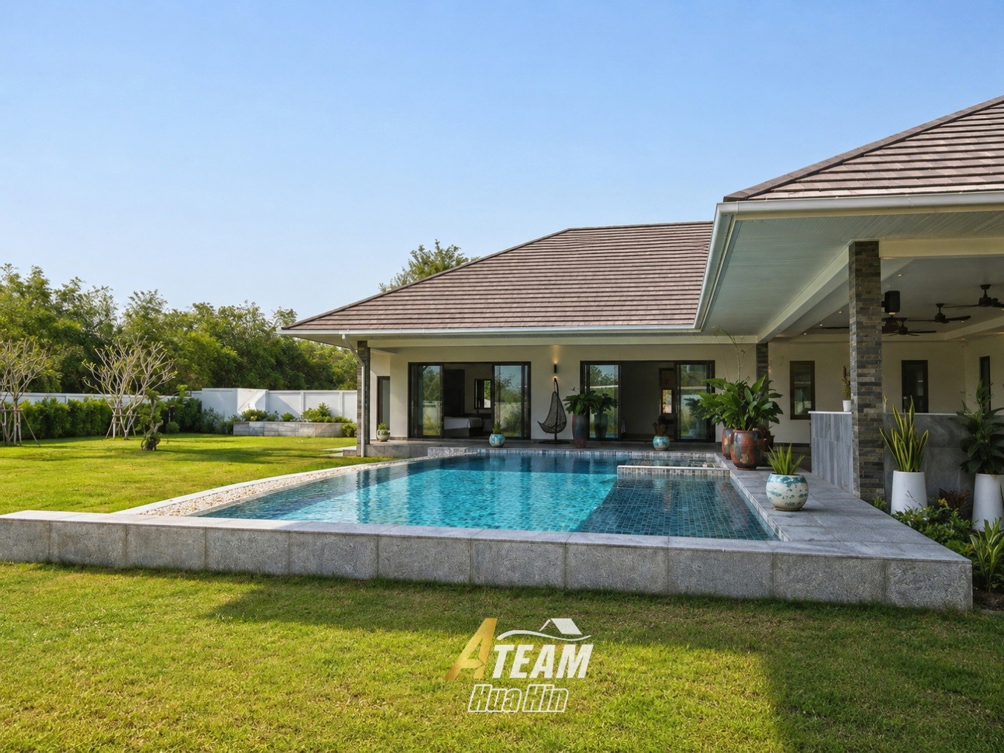 Vie prestigieuse en bordure de parc sur Millionaires Avenue