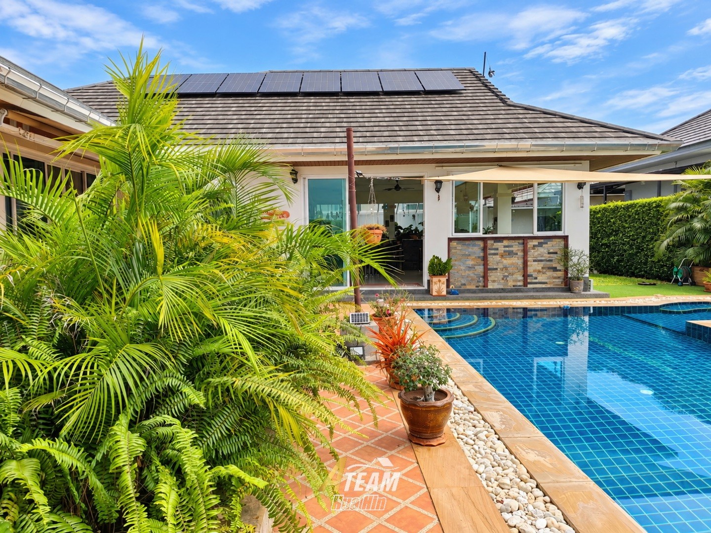 Villa de 3 chambres avec piscine à vendre à Khao Tao
