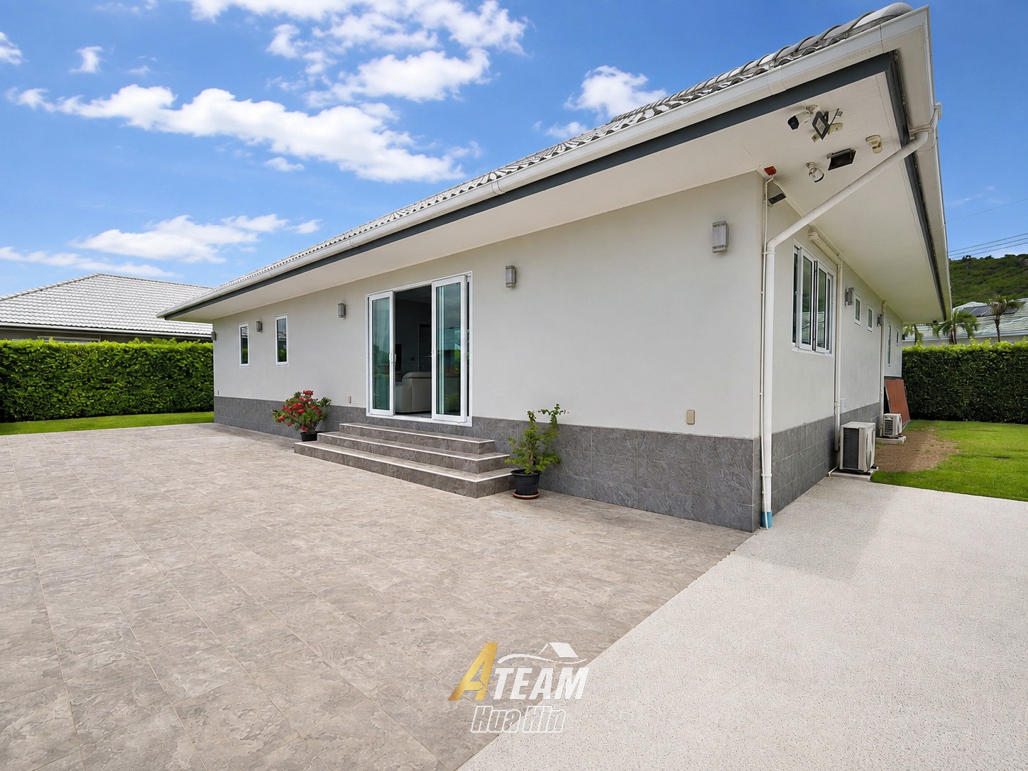 Villa avec piscine de 3 chambres et vue sur les montagnes à Khao Tao, Hua Hin – THB 8.95 Million