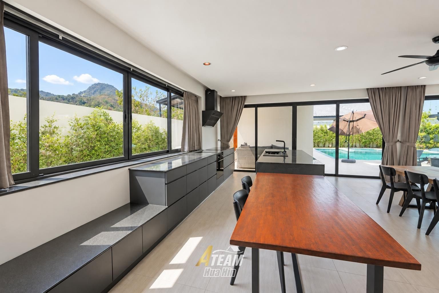 Intelligente, moderne et immense – sur Soi 116 au centre de Hua Hin !