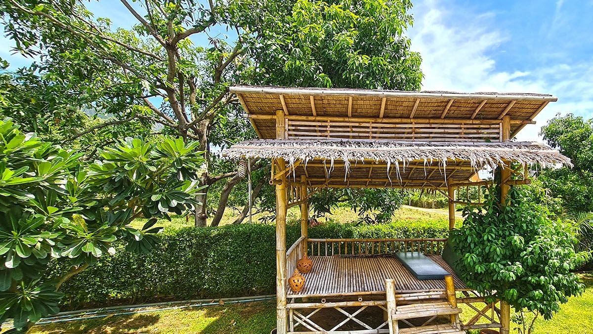 mango-resort-for-sale-sam-roi-yod-garden8