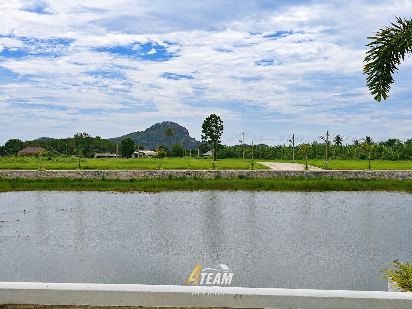 Grande propriété de 5 chambres sur un terrain de 2,6 rai à louer – Pranburi