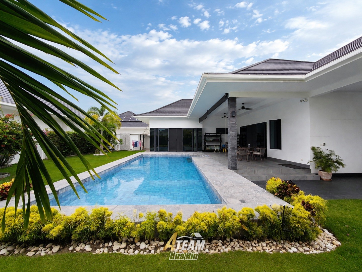 Villa moderne de 3 chambres avec piscine à Aria 2