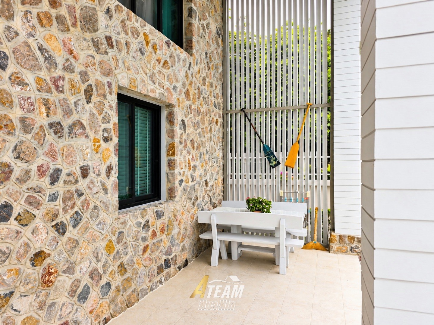 Charmante villa avec piscine de 2 chambres à vendre à Thap Tai