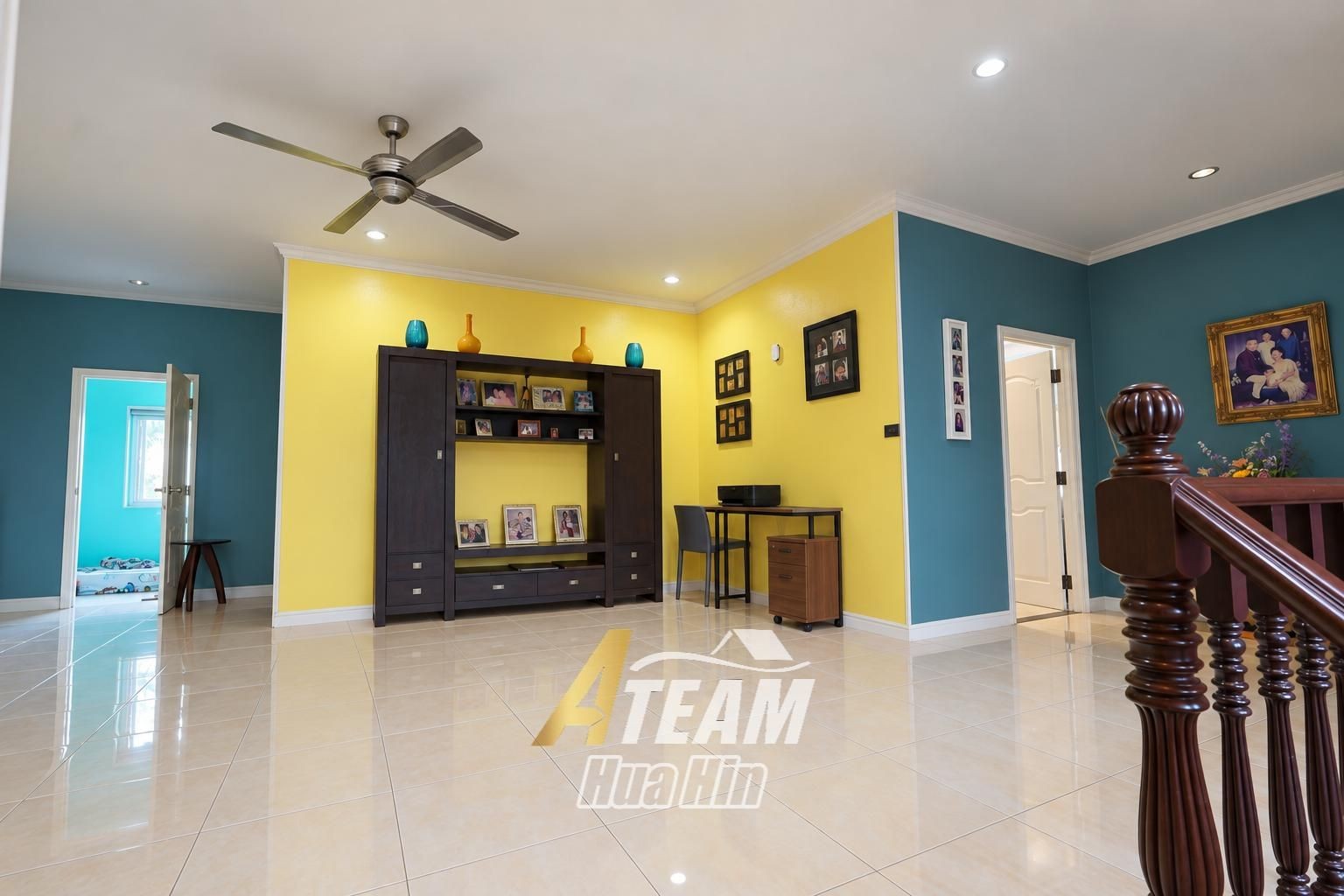 Maison spacieuse de 4 chambres avec maison d'amis et salle de sport à vendre
