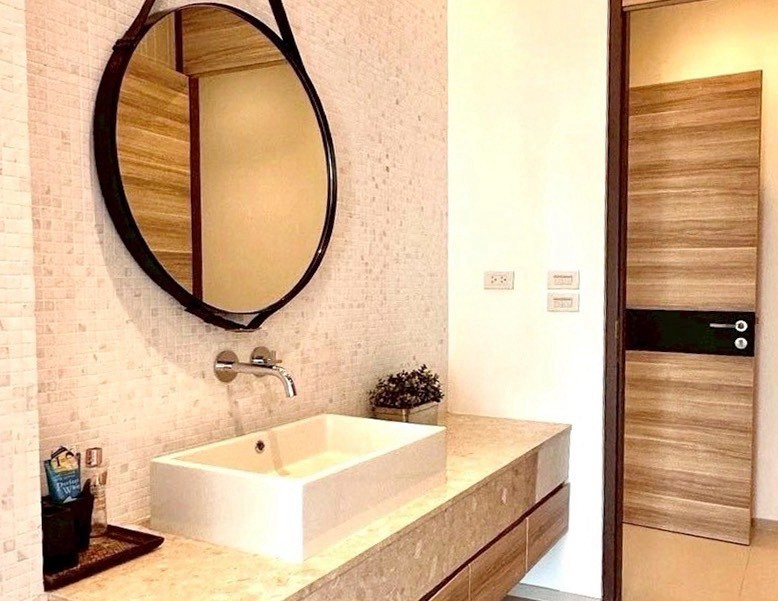 Condo de luxe de 3 chambres en bord de mer à vendre à Wan Vayla Hua Hin, Khao Tao