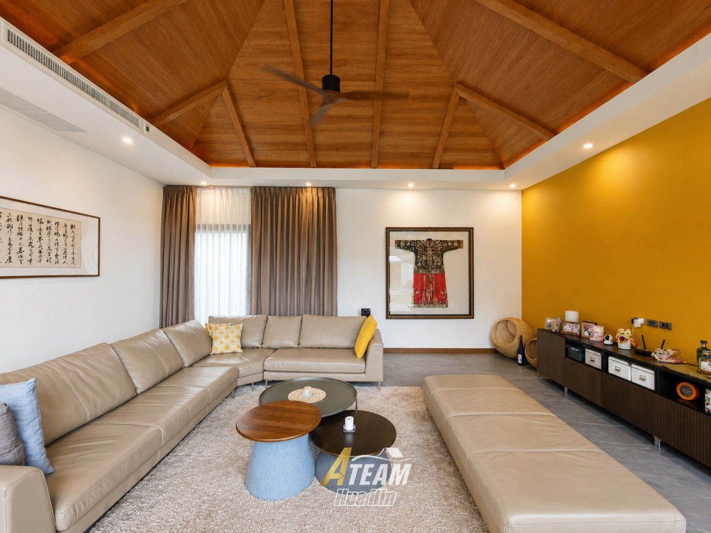 Impressionnante villa de luxe avec piscine, 5 chambres et 4 salles de bains