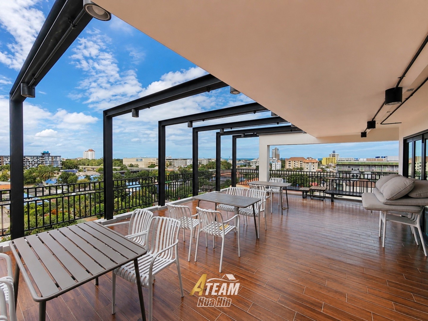 Appartement entièrement meublé avec vue sur la piscine à Mira Monte
