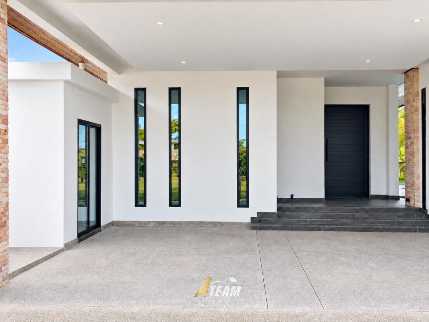 Magnifique villa moderne neuve avec piscine