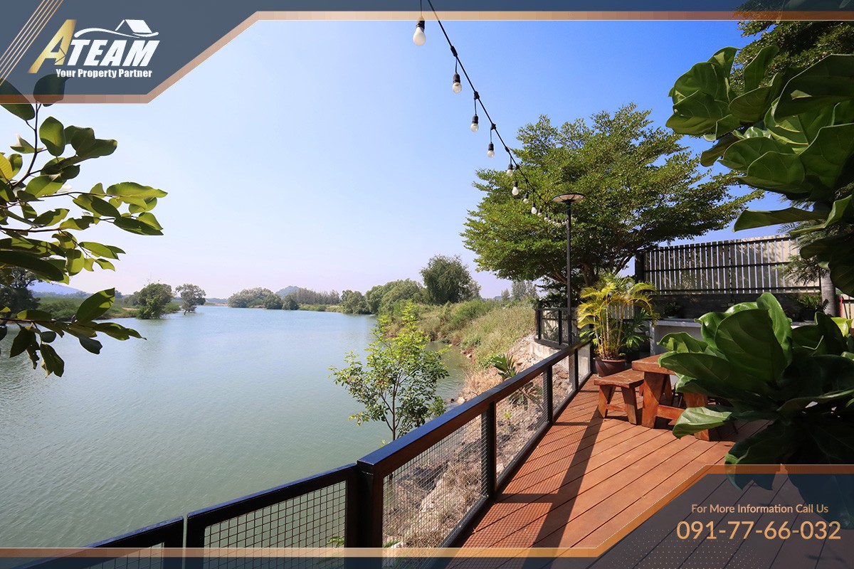 Villa unique de 5 chambres avec piscine au bord de la rivière à Pak Nam Pran