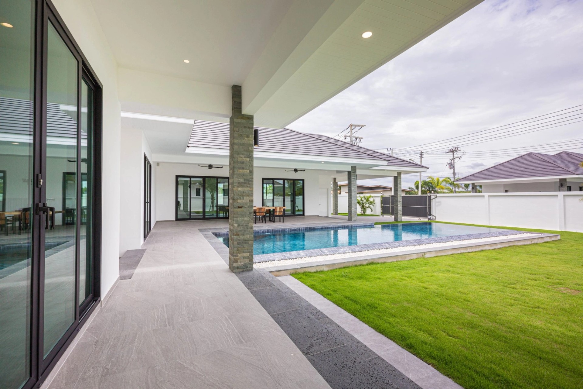 BHUMI Hua Hin – Villas de luxe avec piscine sur de vastes terrains privés