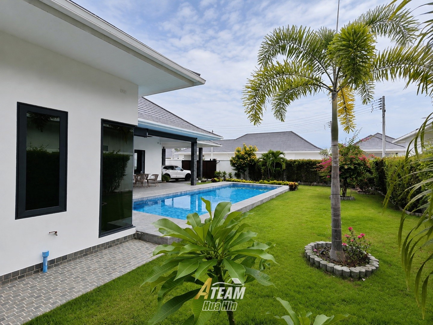 Villa moderne de 3 chambres avec piscine à Aria 2