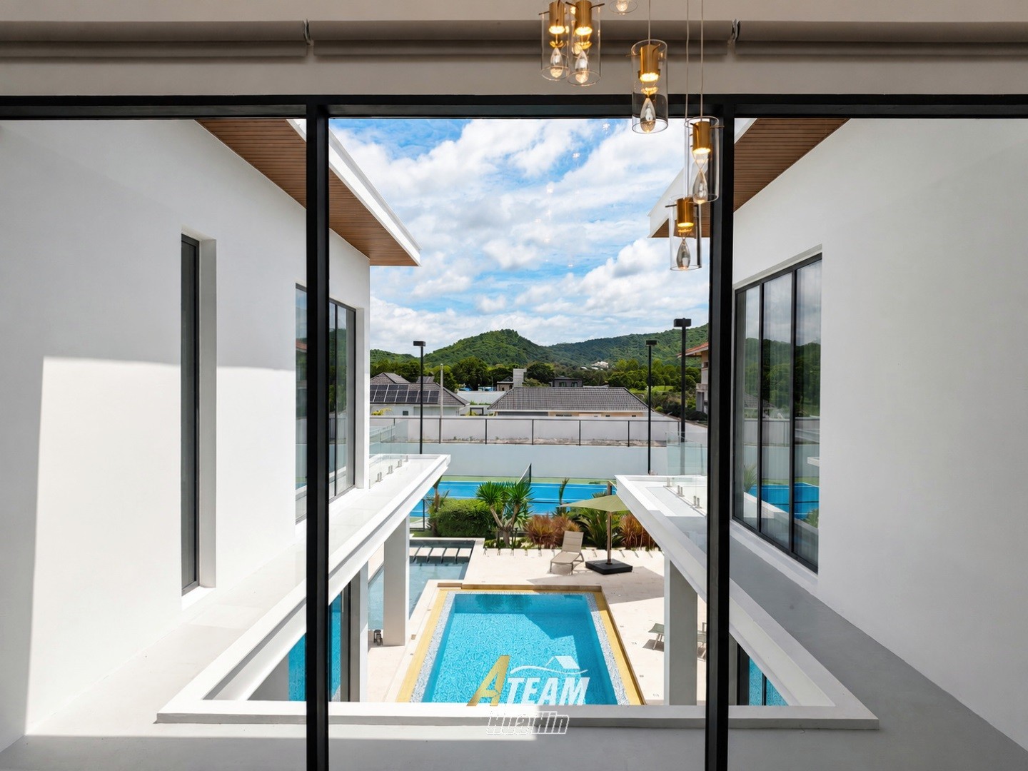 Villa de luxe exceptionnelle de 4 chambres dans le secteur de Black Mountain
