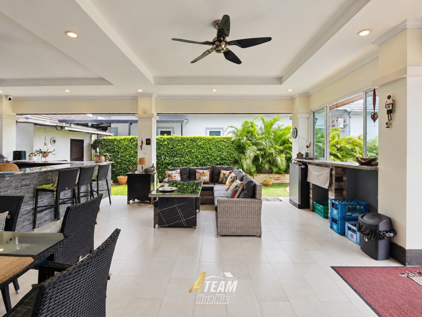 Villa de 3 chambres avec piscine à vendre à Khao Tao
