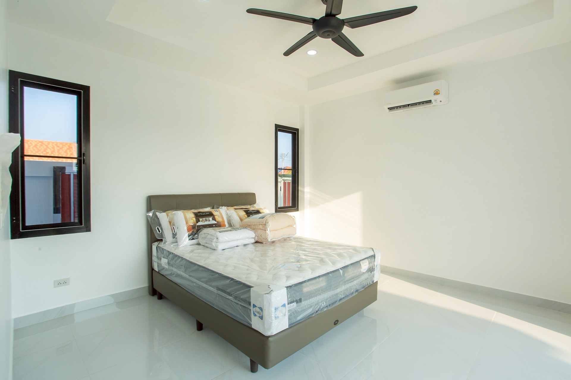 Khao Tao Pool Villa – Maison abordable de 3 chambres avec vue sur les montagnes