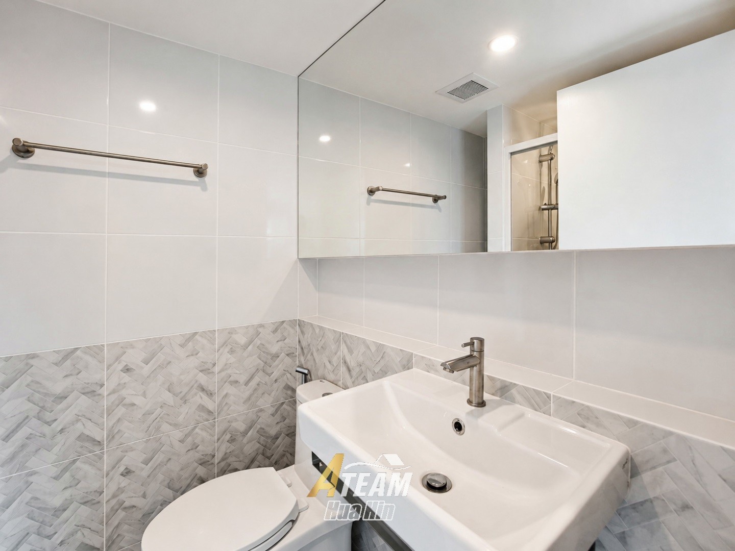 Appartement neuf de 2 chambres à coucher dans Soi 94