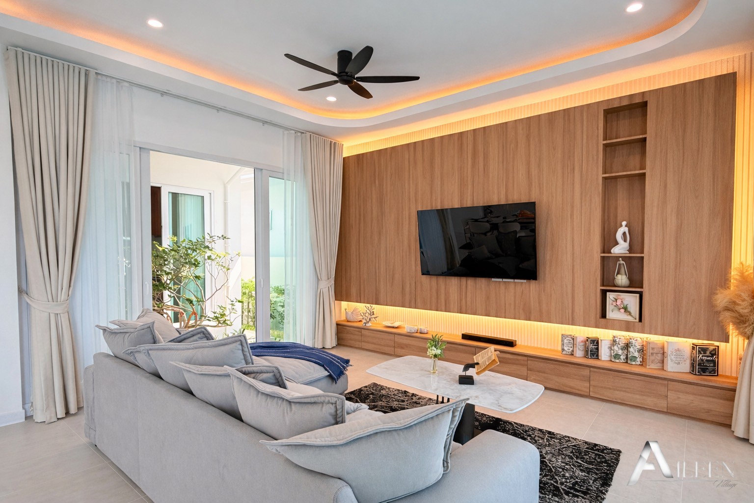 Belle villa avec 3 chambres, 3 salles de bains et piscine dans un quartier résidentiel paisible