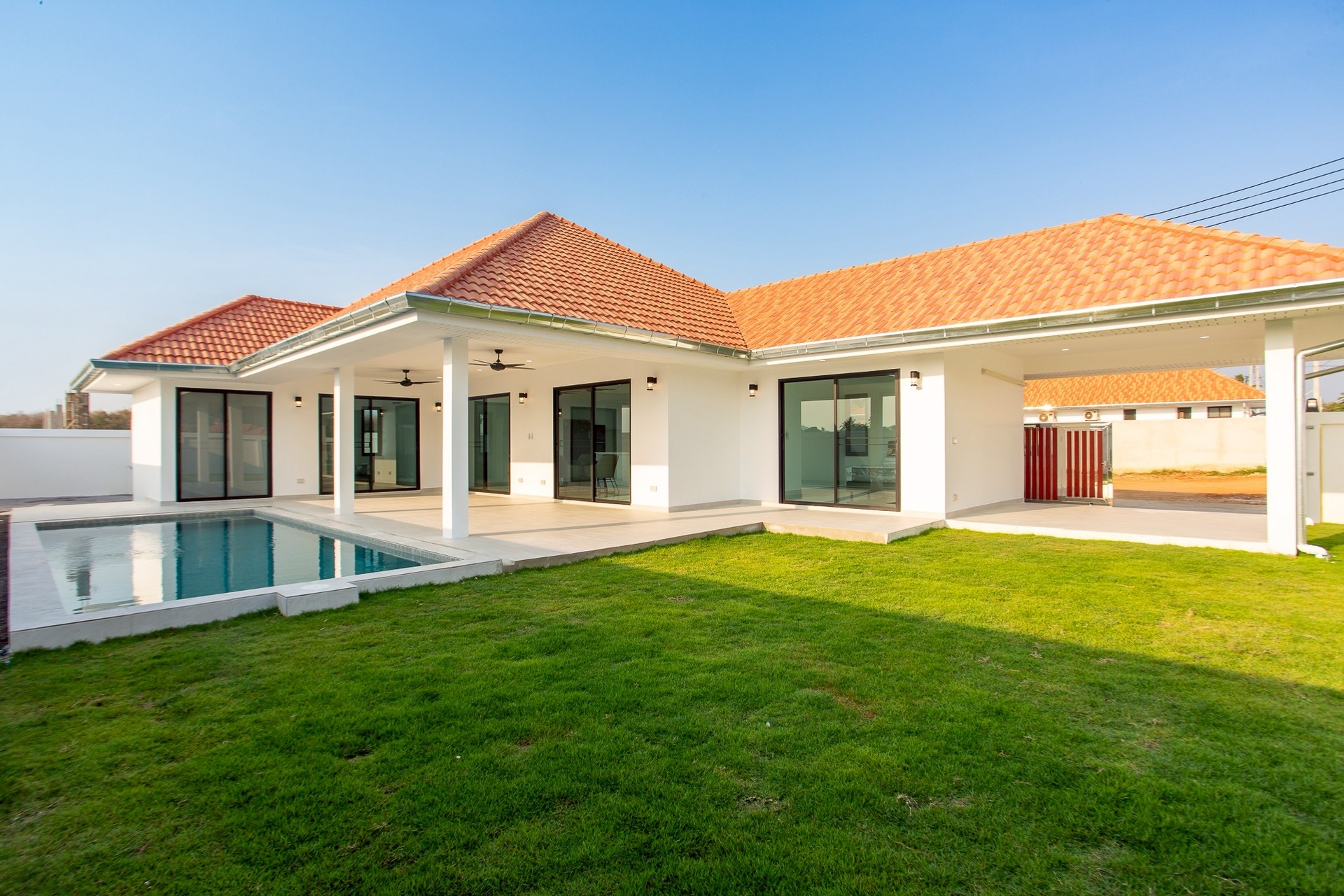 Khao Tao Pool Villa – Maison abordable de 3 chambres avec vue sur les montagnes