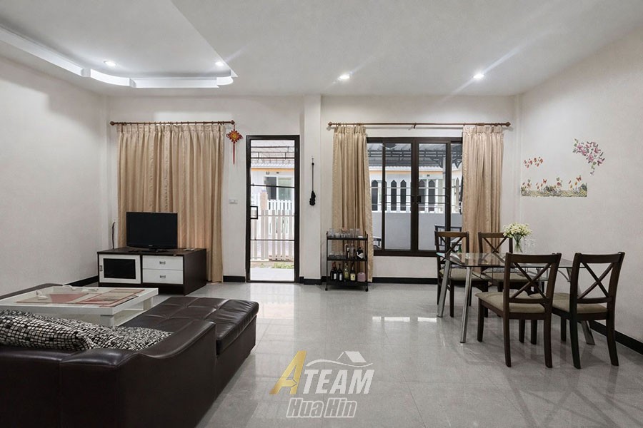 img_Townhouse for Sale Claus 3 units townhouse6