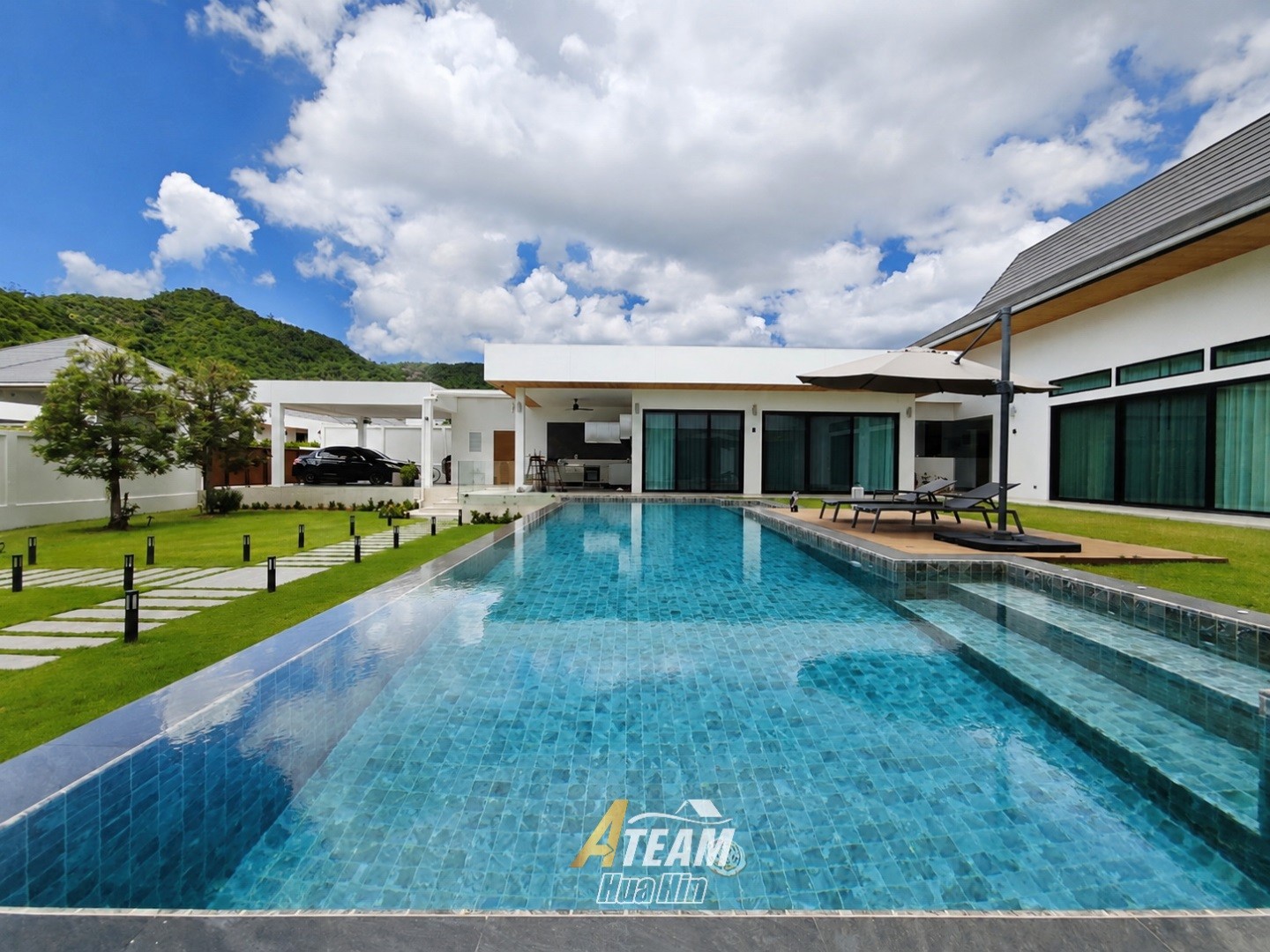 Impressionnante villa de luxe avec piscine, 5 chambres et 4 salles de bains
