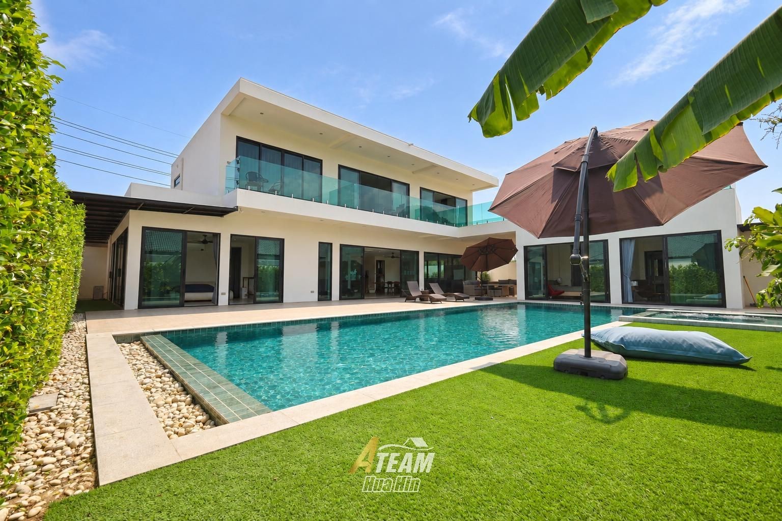 Intelligente, moderne et immense – sur Soi 116 au centre de Hua Hin !
