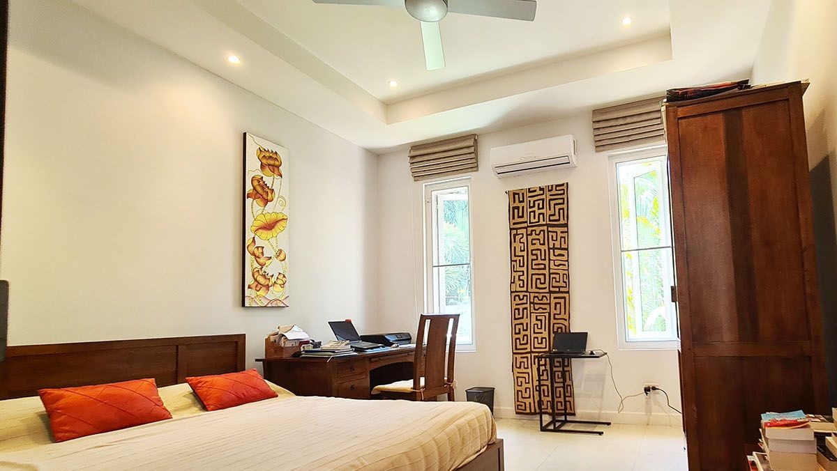 Pool-villa-For-Sale-Hua-Hin-Red-moutain-water-side-guestroom2