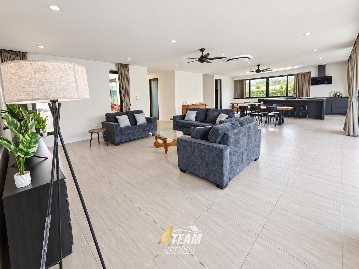 Intelligente, moderne et immense – sur Soi 116 au centre de Hua Hin !