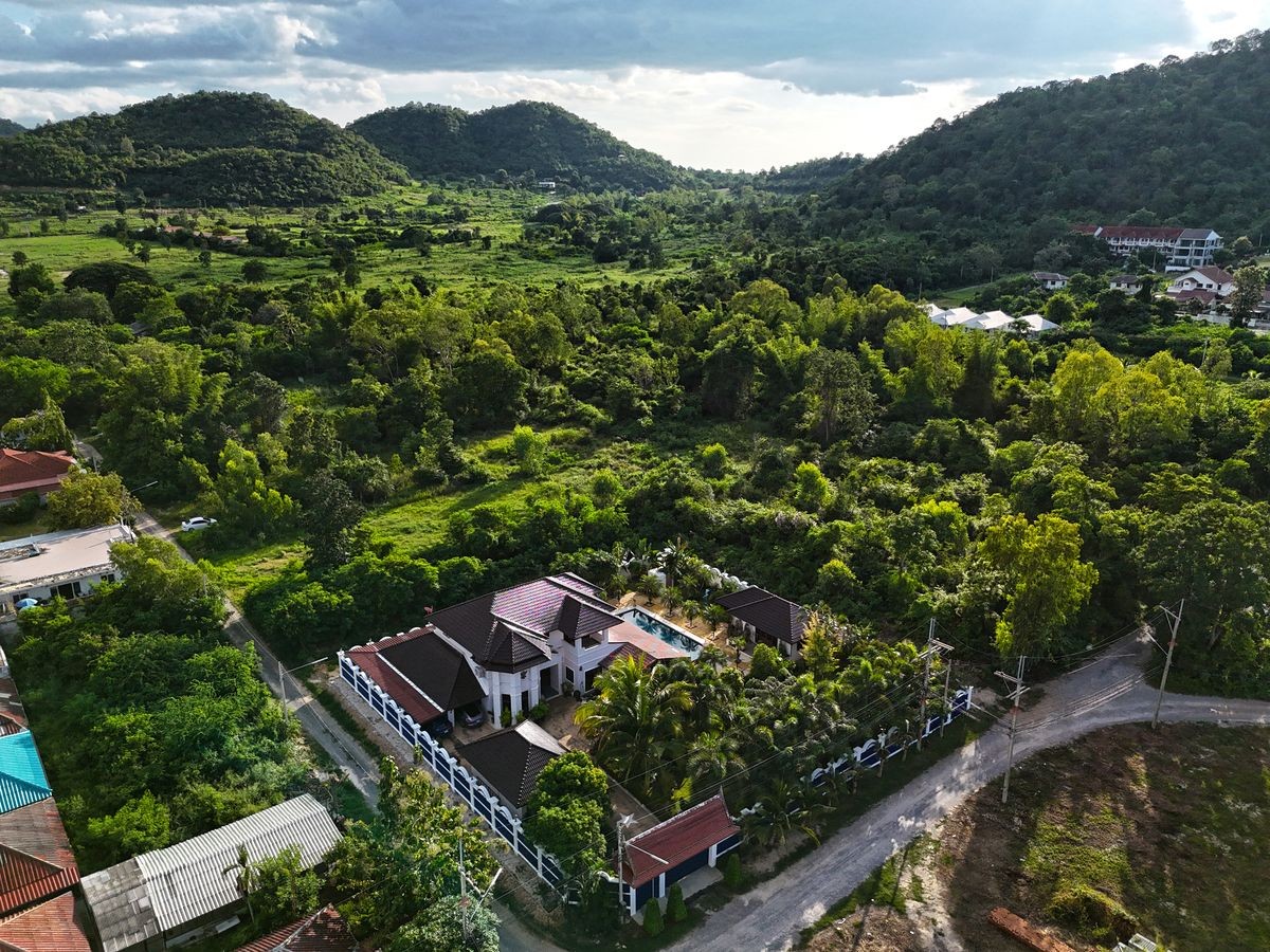 img_tropical paradise 21_9MB drone hua hin poolvilla hua hin for sale 3