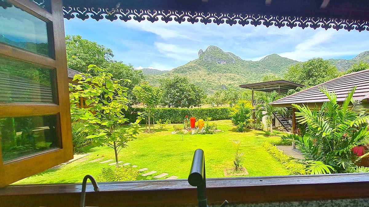 mango-resort-for-sale-sam-roi-yod-kitchen-view