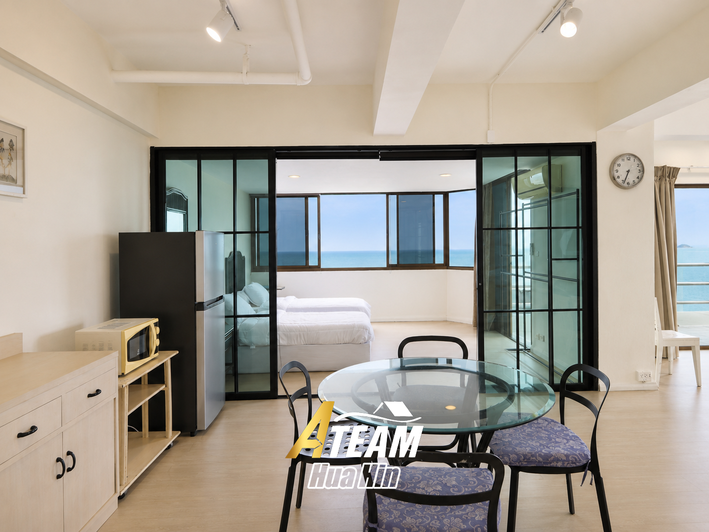 Spacieux appartement en étage élevé en bord de mer à vendre et à louer à Hua Hin Blue Wave