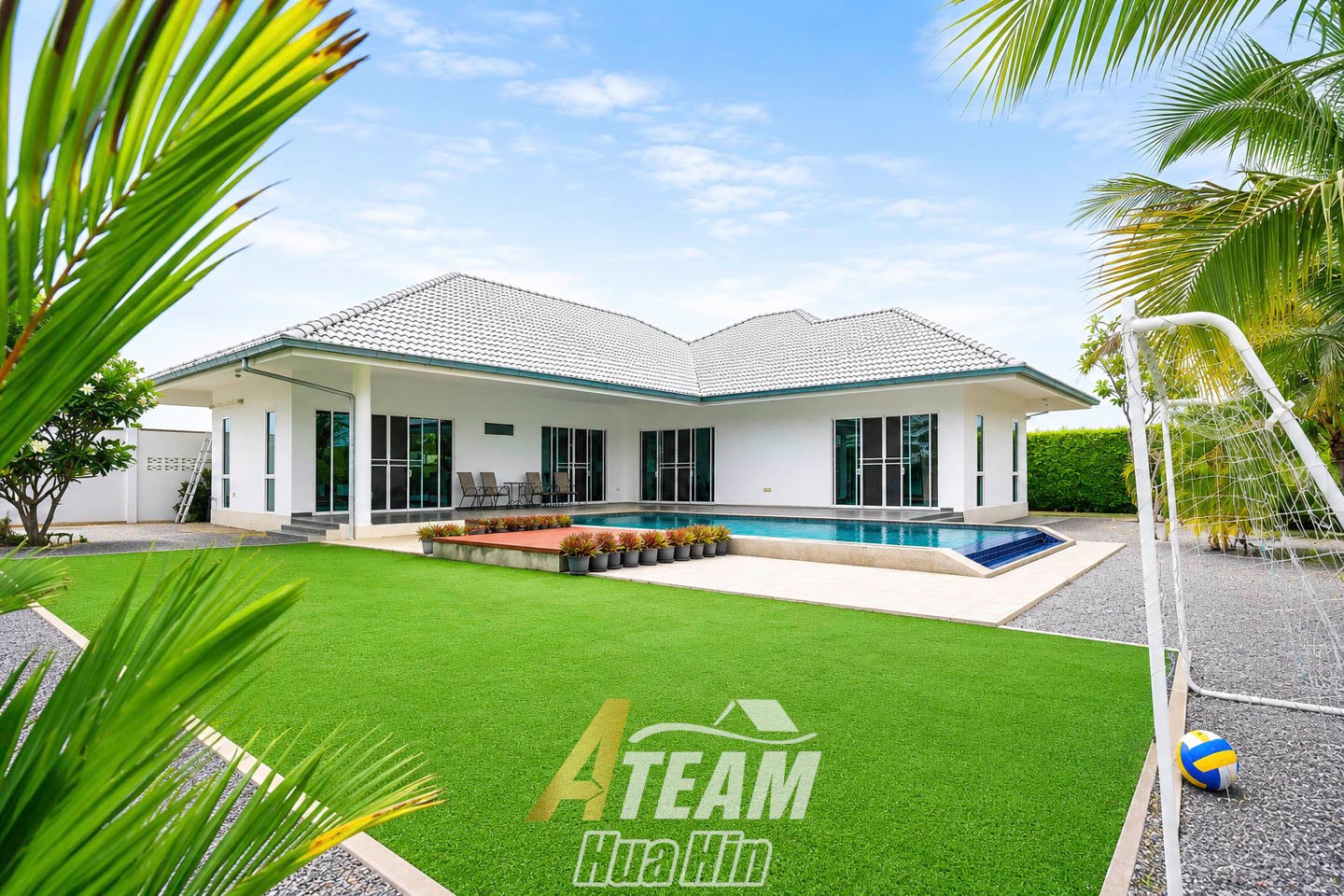 Villa avec piscine privée de 3 chambres sur un grand terrain de 800 Sq.m. | Pak Nam Pran, Pranburi