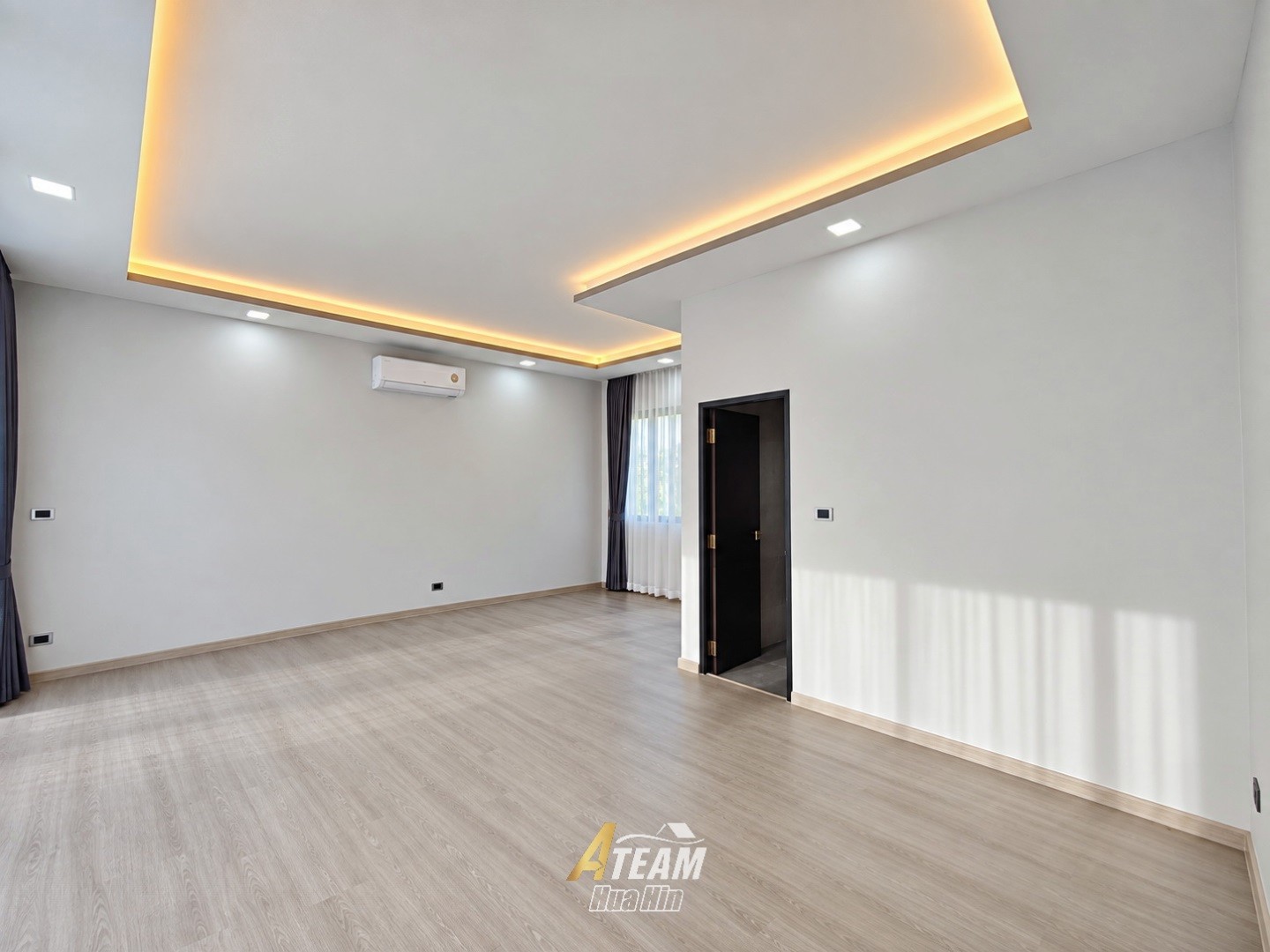 Villa contemporaine exceptionnelle de 4 chambres à Nong Khon