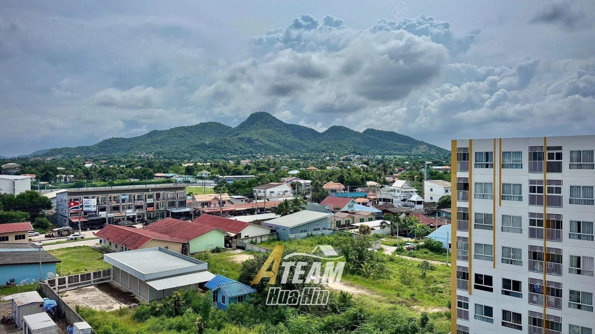 Mountain-View Top floor Corner Studio Condo at Hay Condo – 1,800,000 THB
