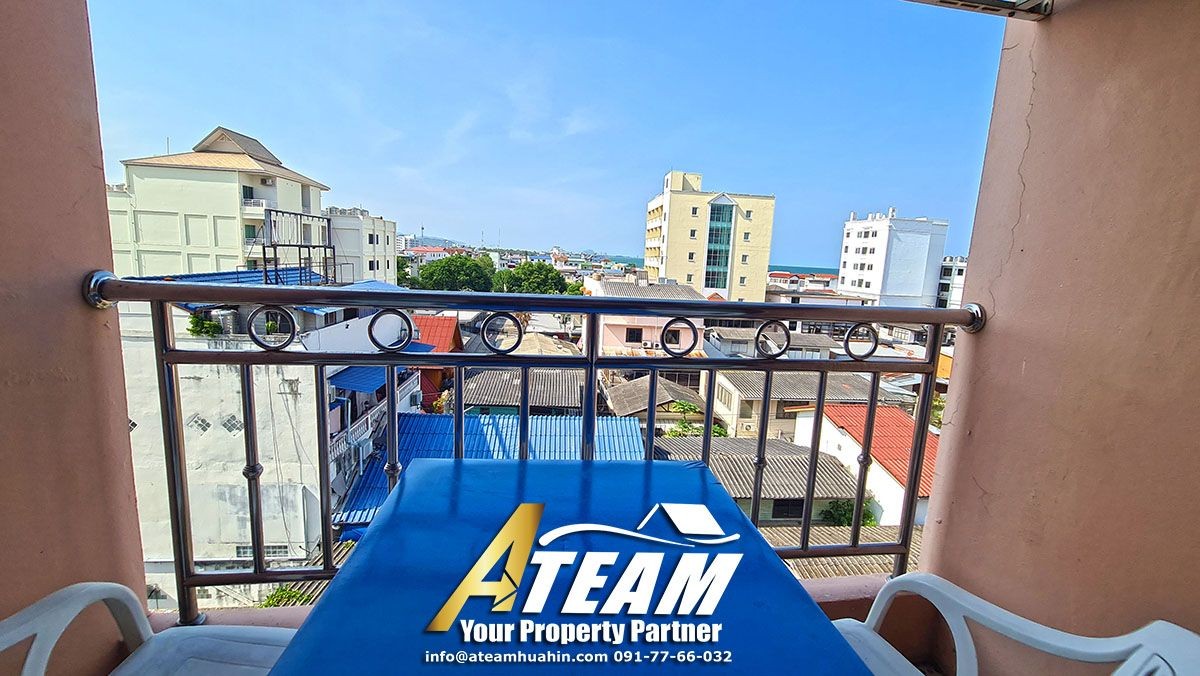 Hotel-for-sale-hua-hin-center-balcony1