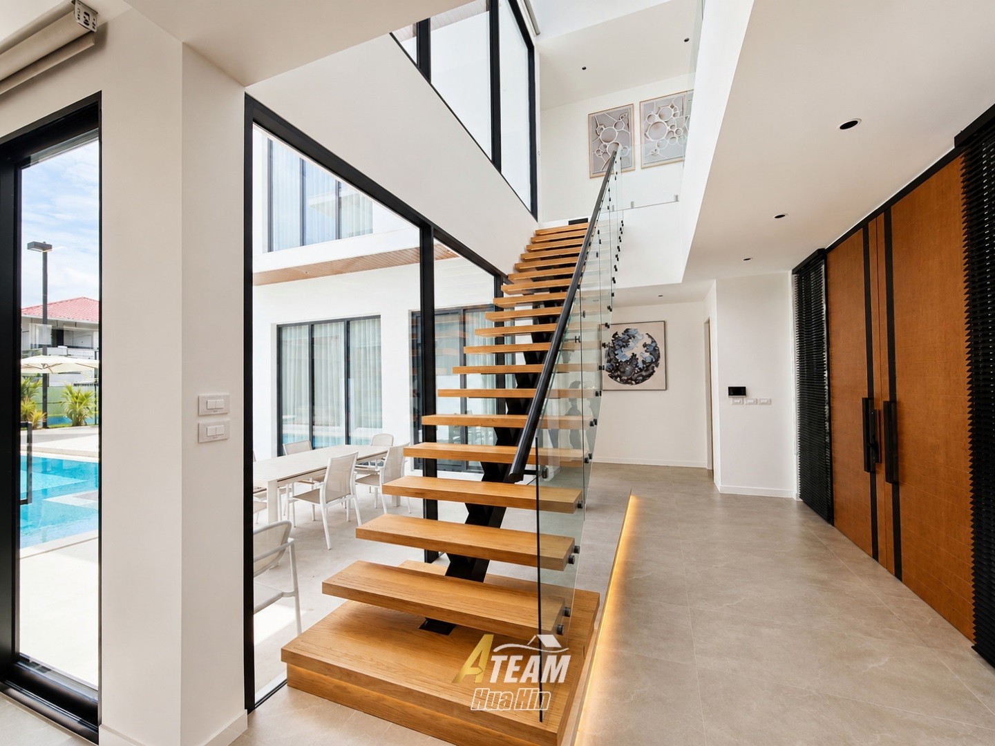 Villa de luxe exceptionnelle de 4 chambres dans le secteur de Black Mountain