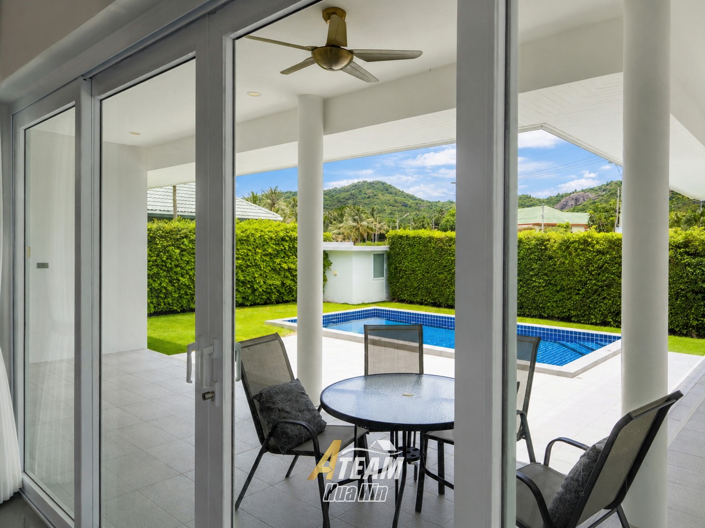 Villa avec piscine de 3 chambres et vue sur les montagnes à Khao Tao, Hua Hin – THB 8.95 Million
