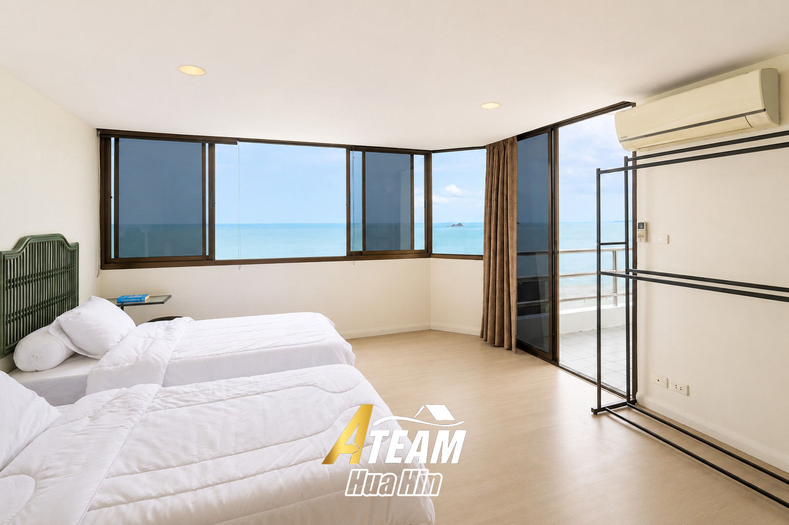 Spacieux appartement en étage élevé en bord de mer à vendre et à louer à Hua Hin Blue Wave