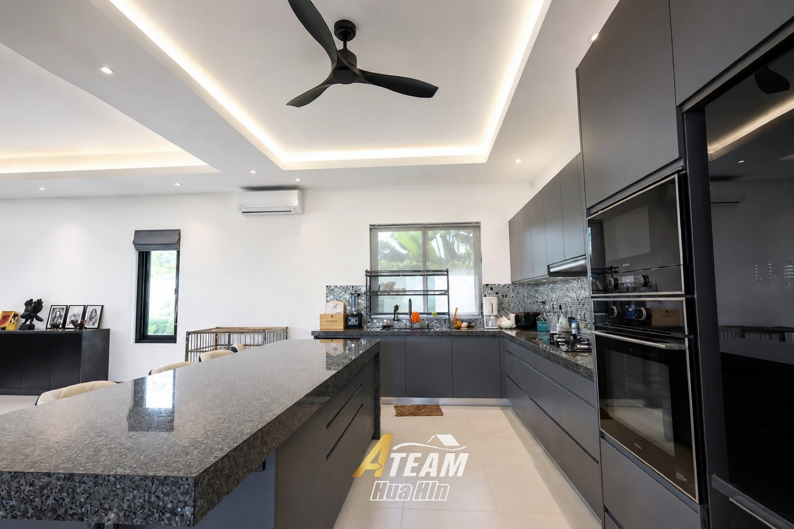 Vie prestigieuse en bordure de parc sur Millionaires Avenue