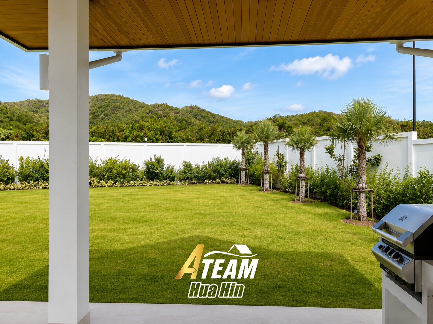 Villa de luxe avec vue sur la montagne et piscine à louer à Hillside Hamlet Homes 9