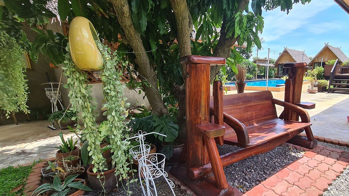 mango-resort-for-sale-sam-roi-yod-view-garden1