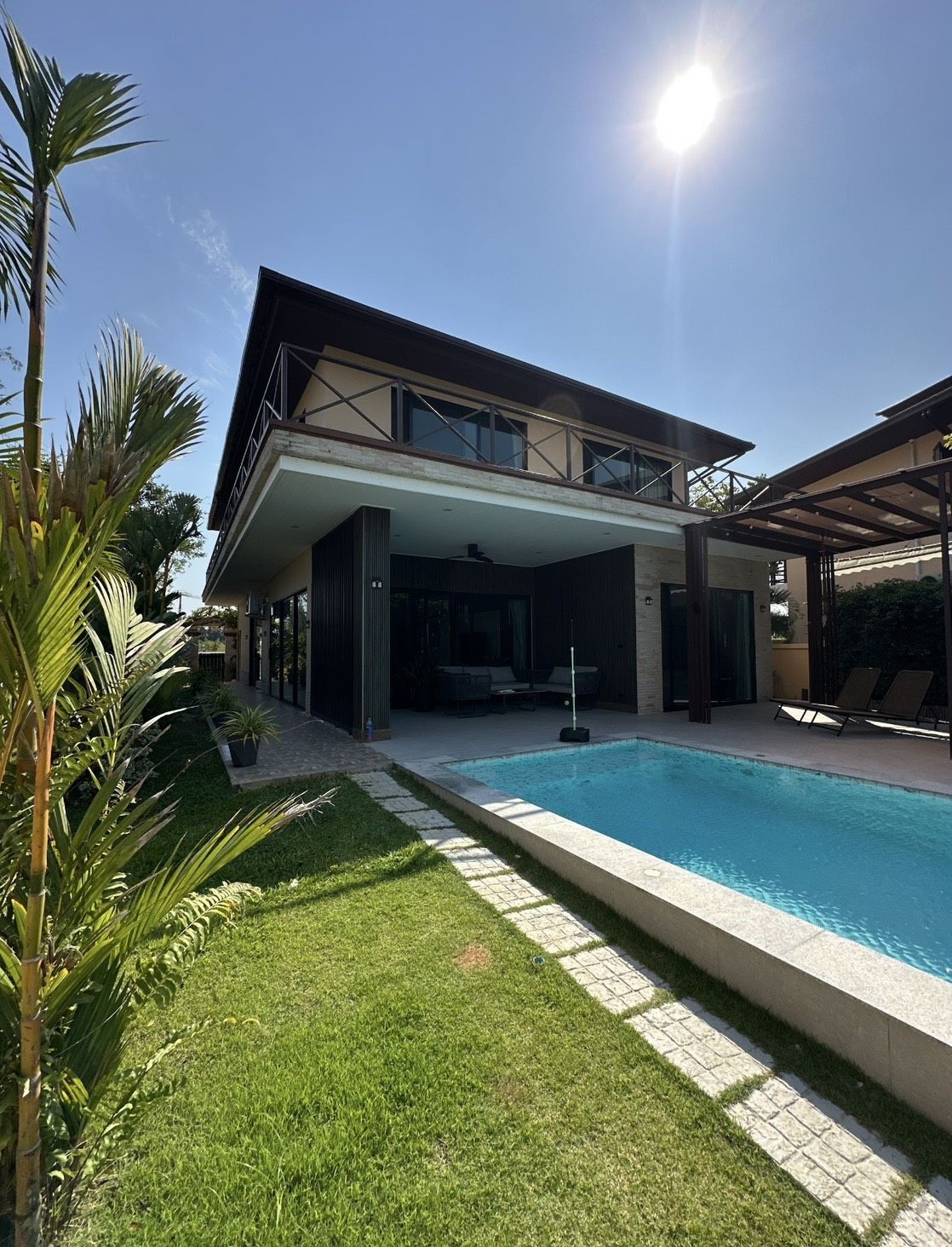 house for rent luxury 4bed sirasiraa huahin1
