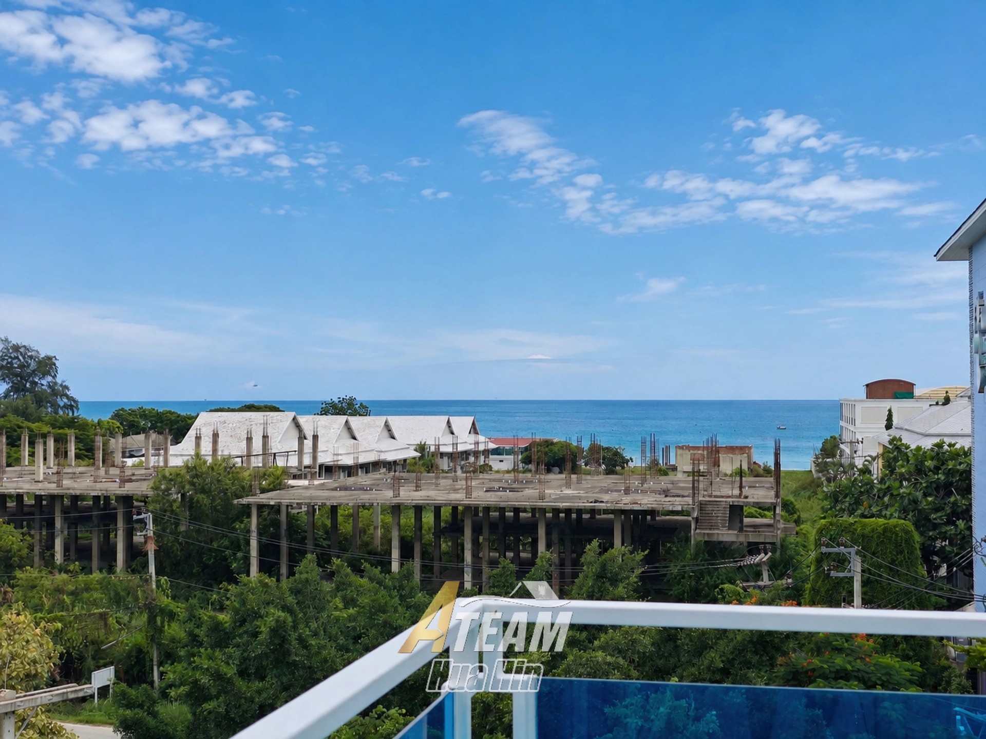 Appartement élégant avec vue sur la mer et remarquables piscines de style resort à Khao Takiab