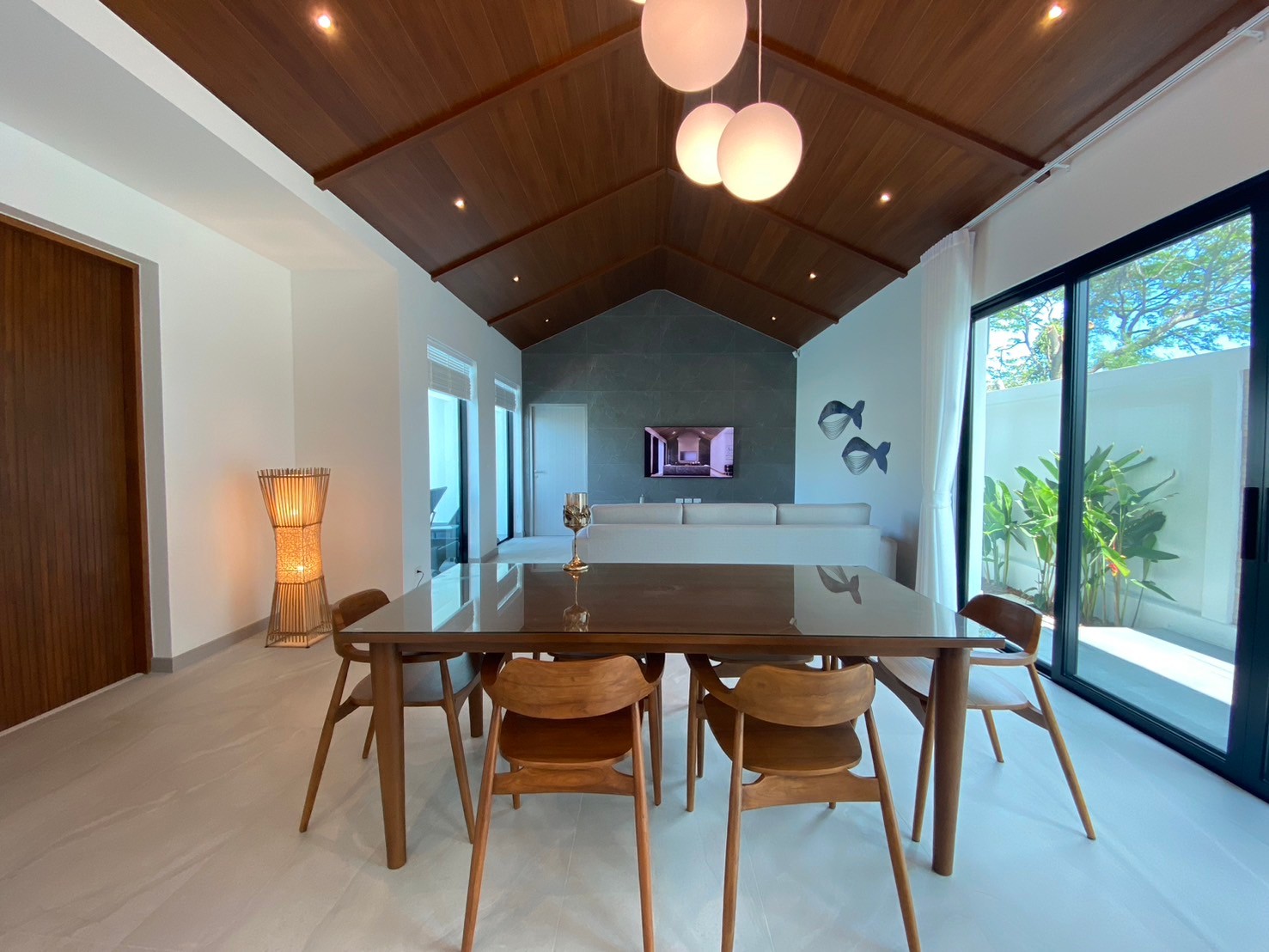 Villa moderne avec 3 chambres et piscine près de Soi 102 et de Pineapple Valley Golf Club