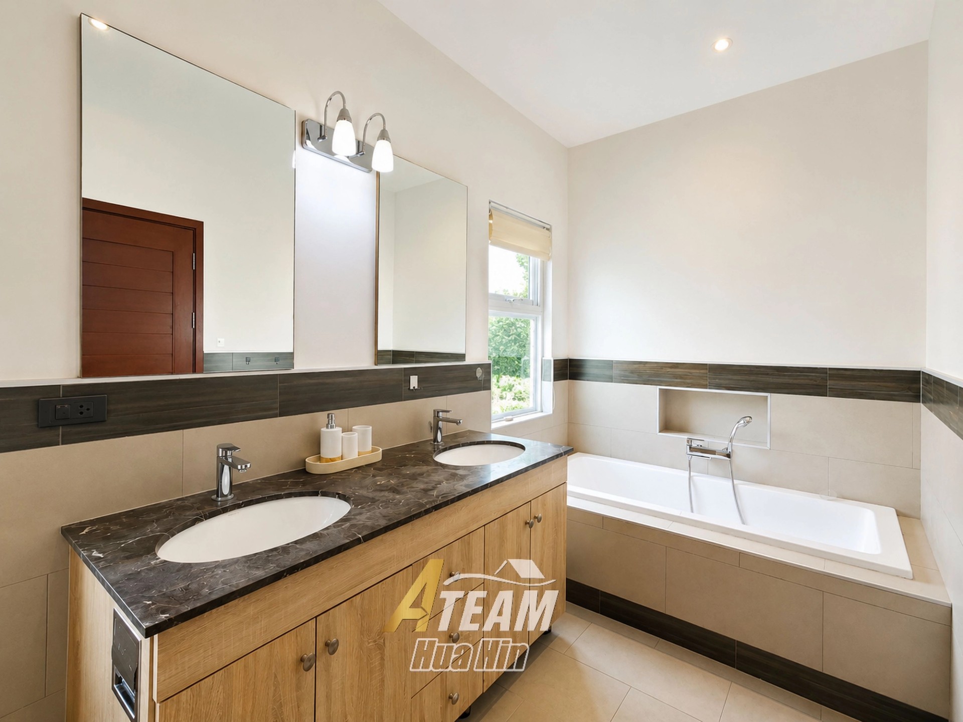 Villa élégante de 3 chambres avec piscine à Mali Prestige