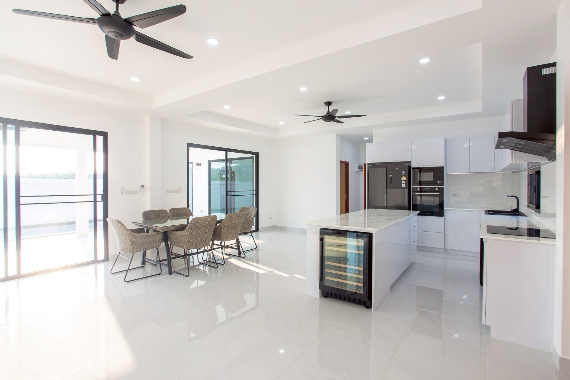 Khao Tao Pool Villa – Maison abordable de 3 chambres avec vue sur les montagnes